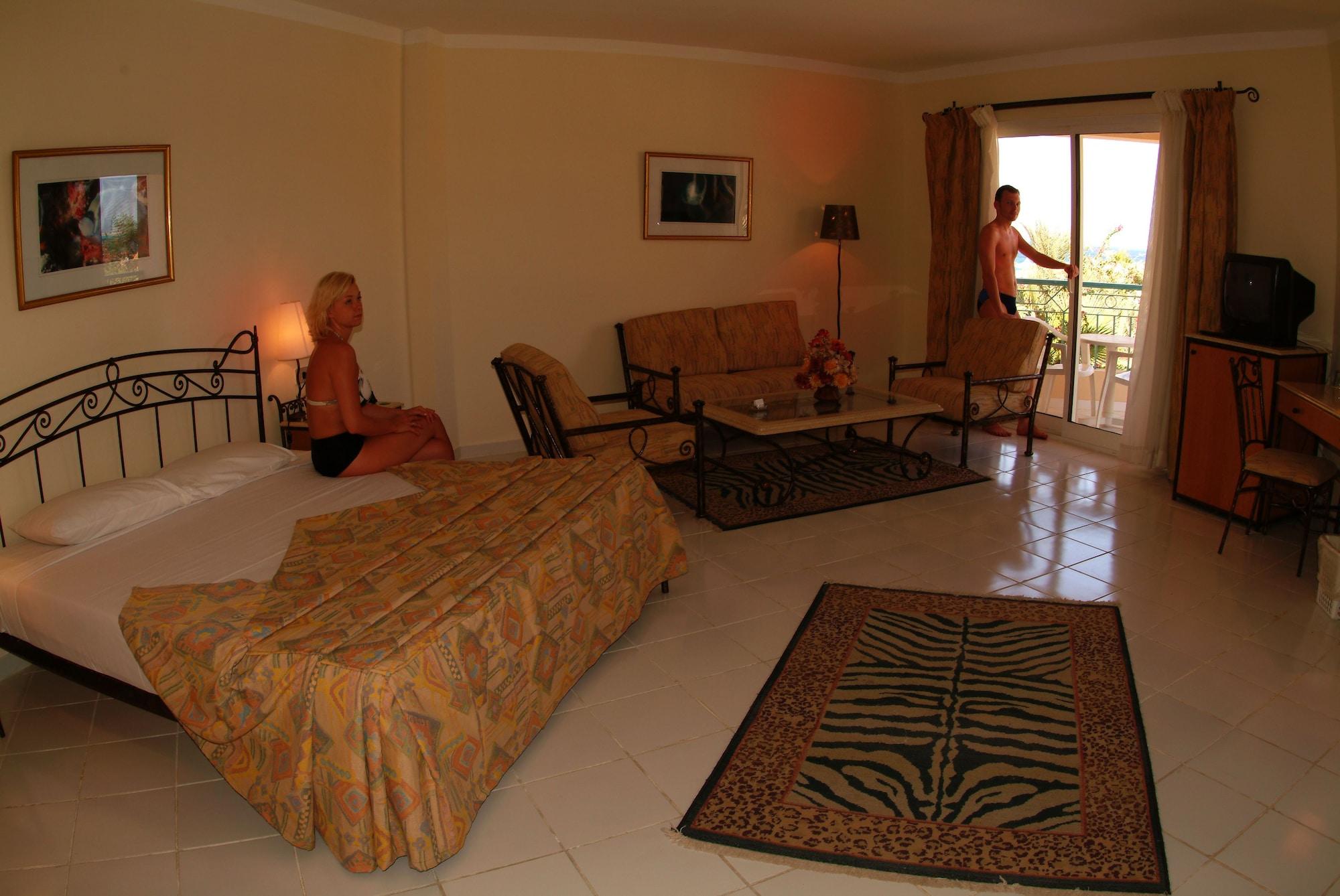 Bella Vista Resort Hurghada Families And Couples Only ภายนอก รูปภาพ
