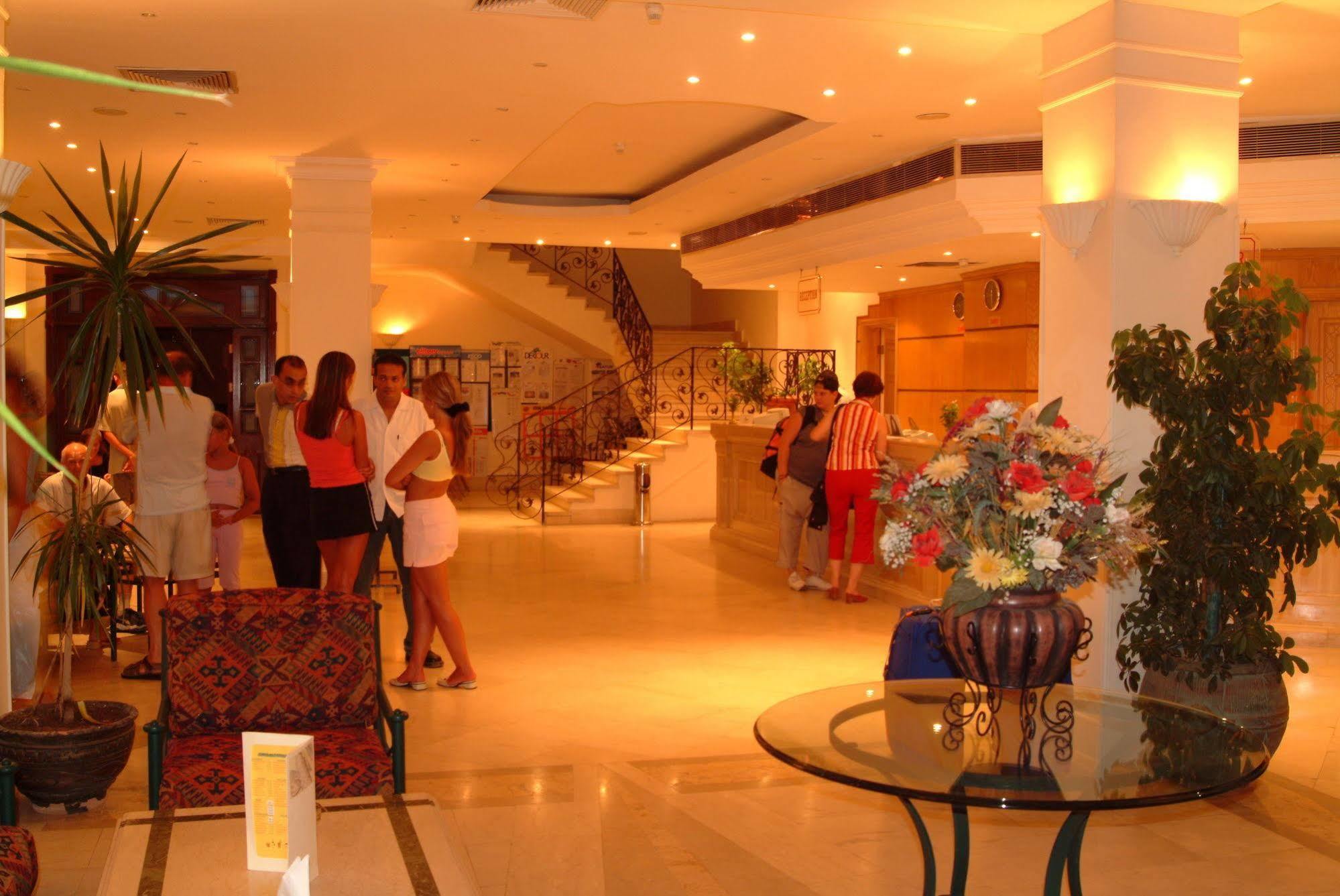 Bella Vista Resort Hurghada Families And Couples Only ภายนอก รูปภาพ
