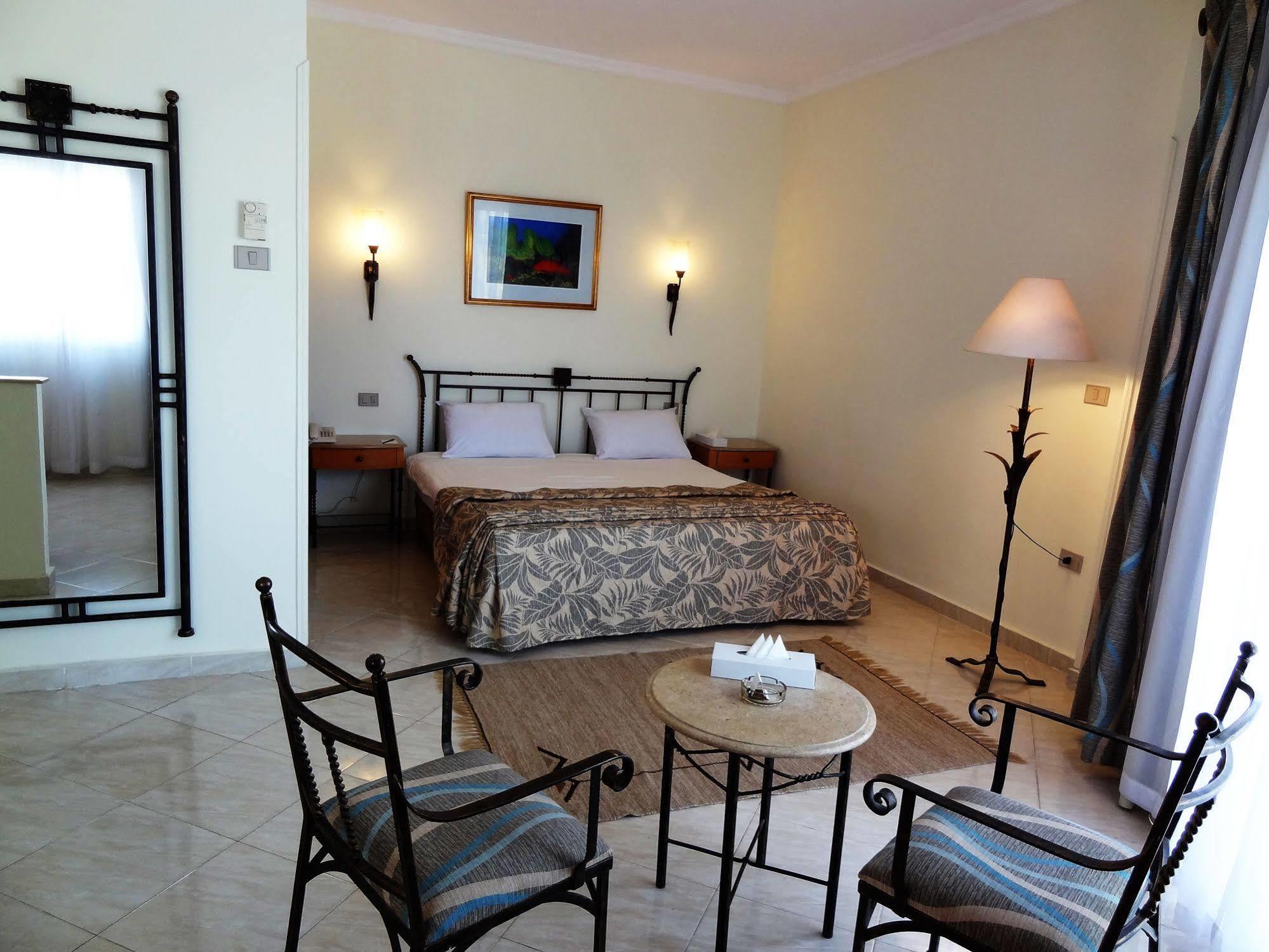Bella Vista Resort Hurghada Families And Couples Only ภายนอก รูปภาพ